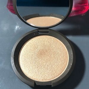 BECCA Shimmering Highlighter